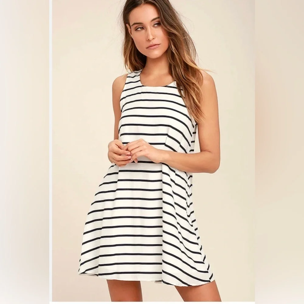 BB Dakota Shaye Dress Navy white/navy Striped Size M flirty, feminine, preppy